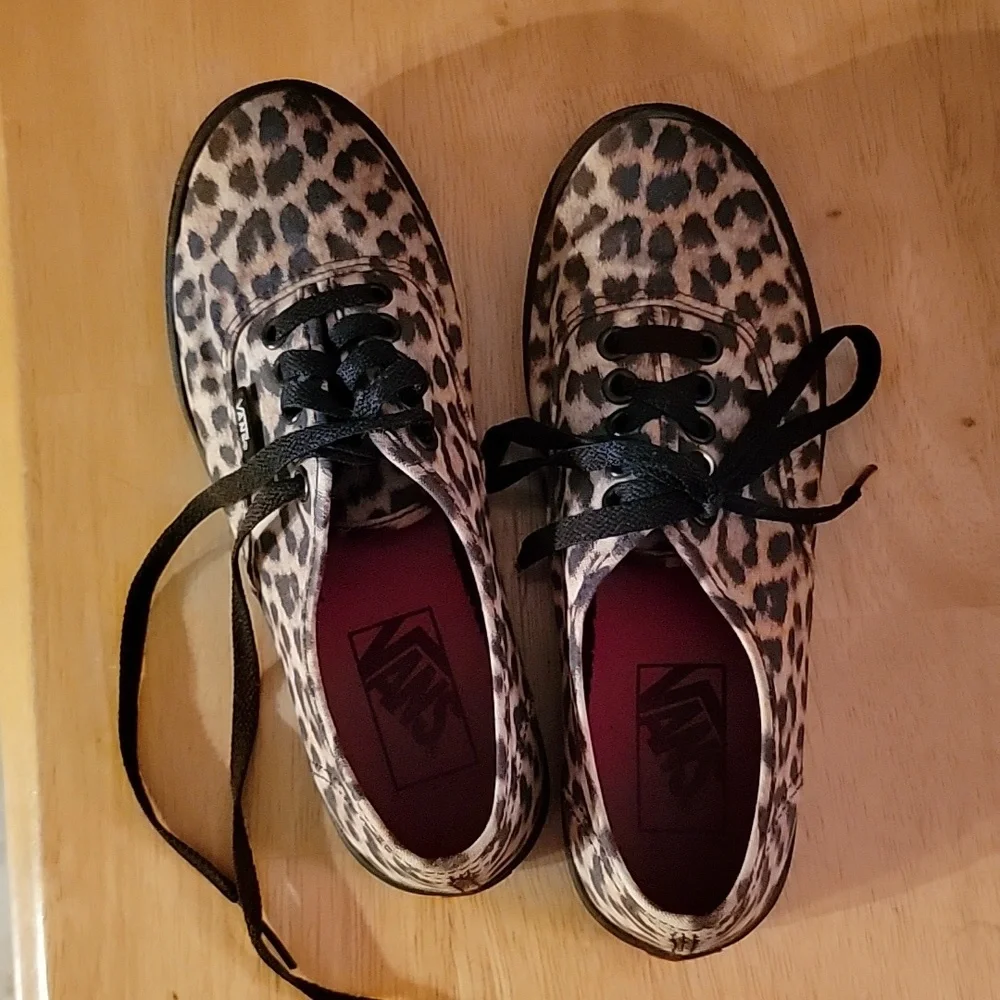 Vans leopard tie shoes - Picture 3 of 8